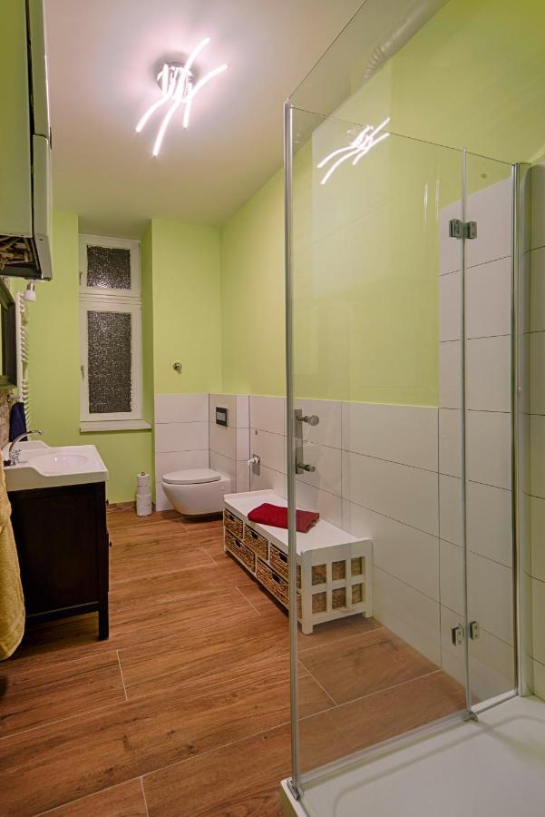 Ruhige Ferienwohnung In Kreuzberg Berlim Exterior foto