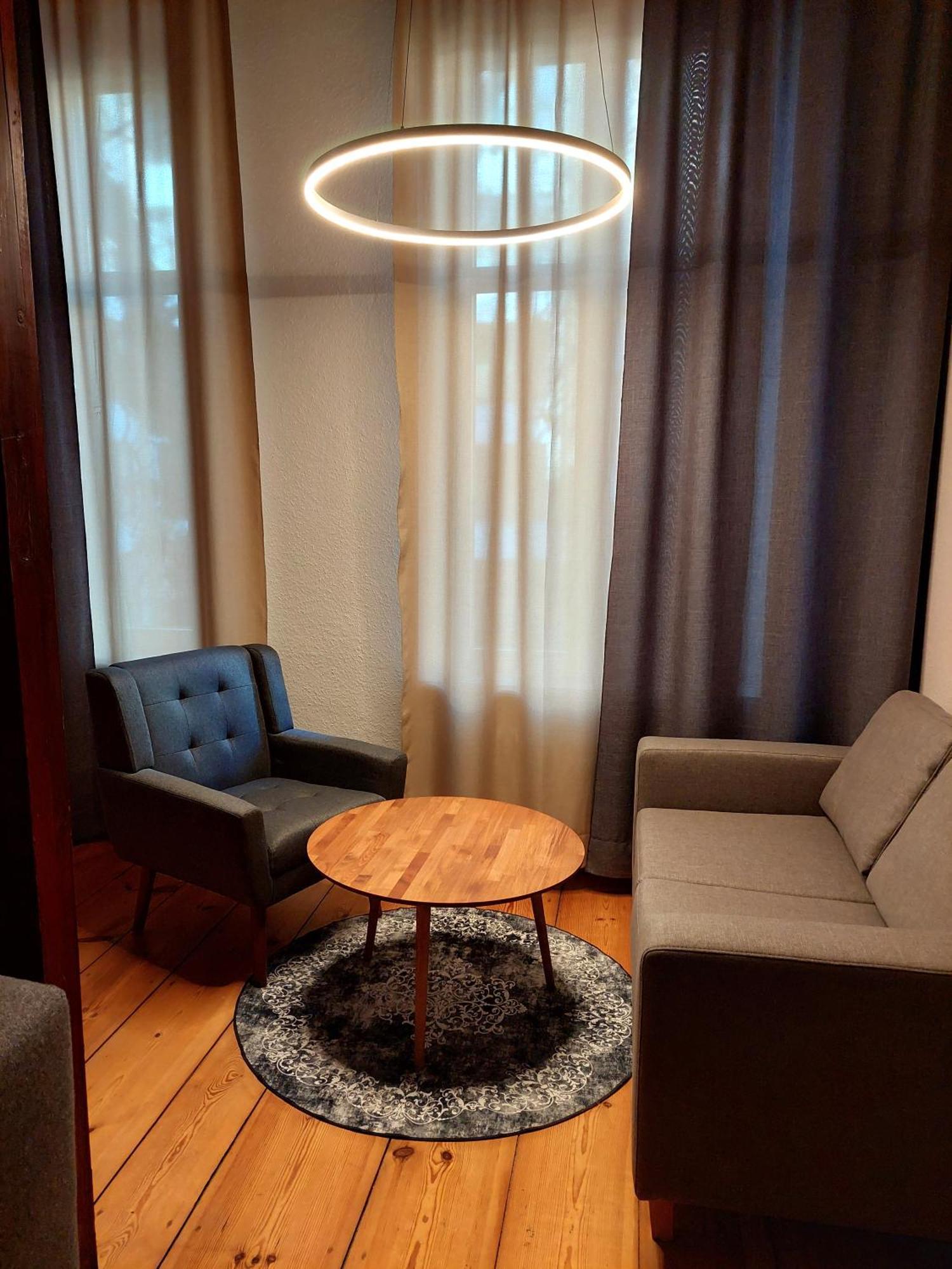 Ruhige Ferienwohnung In Kreuzberg Berlim Exterior foto